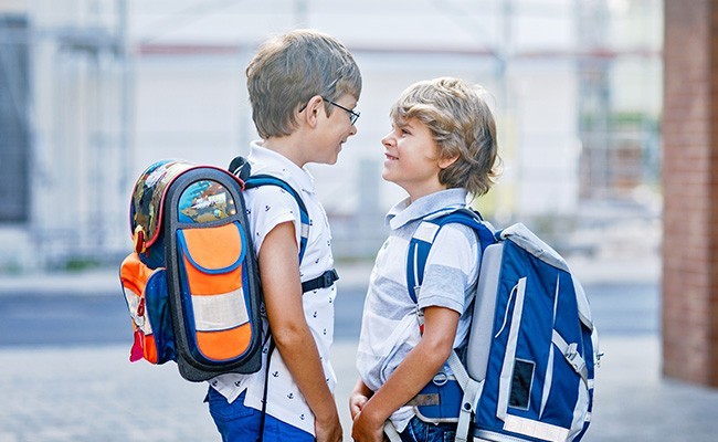 Mochilas escolares y dolor de espalda - Pediatrics Lleida